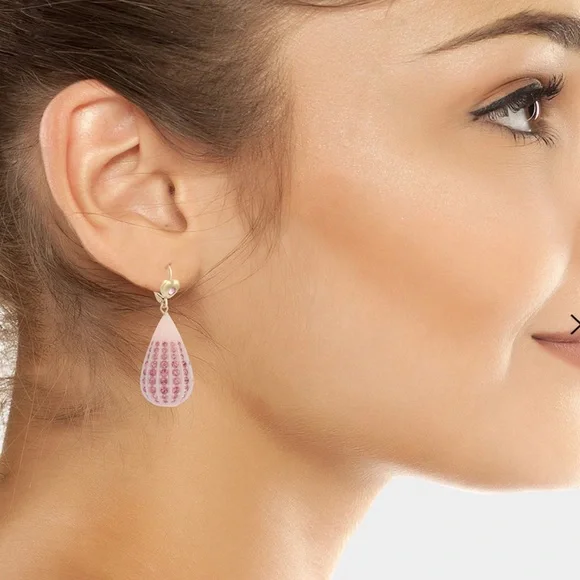 Betsey Johnson Pink Crystal Teardrop Rhinestone Earrings New - Picture 5 of 5
